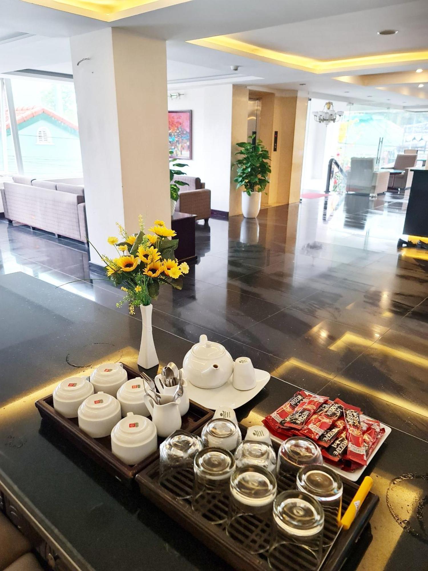 Vina Spa Hotel フエ エクステリア 写真